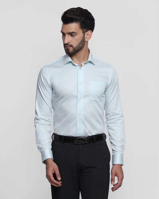 Solid formal shirt in sky blue