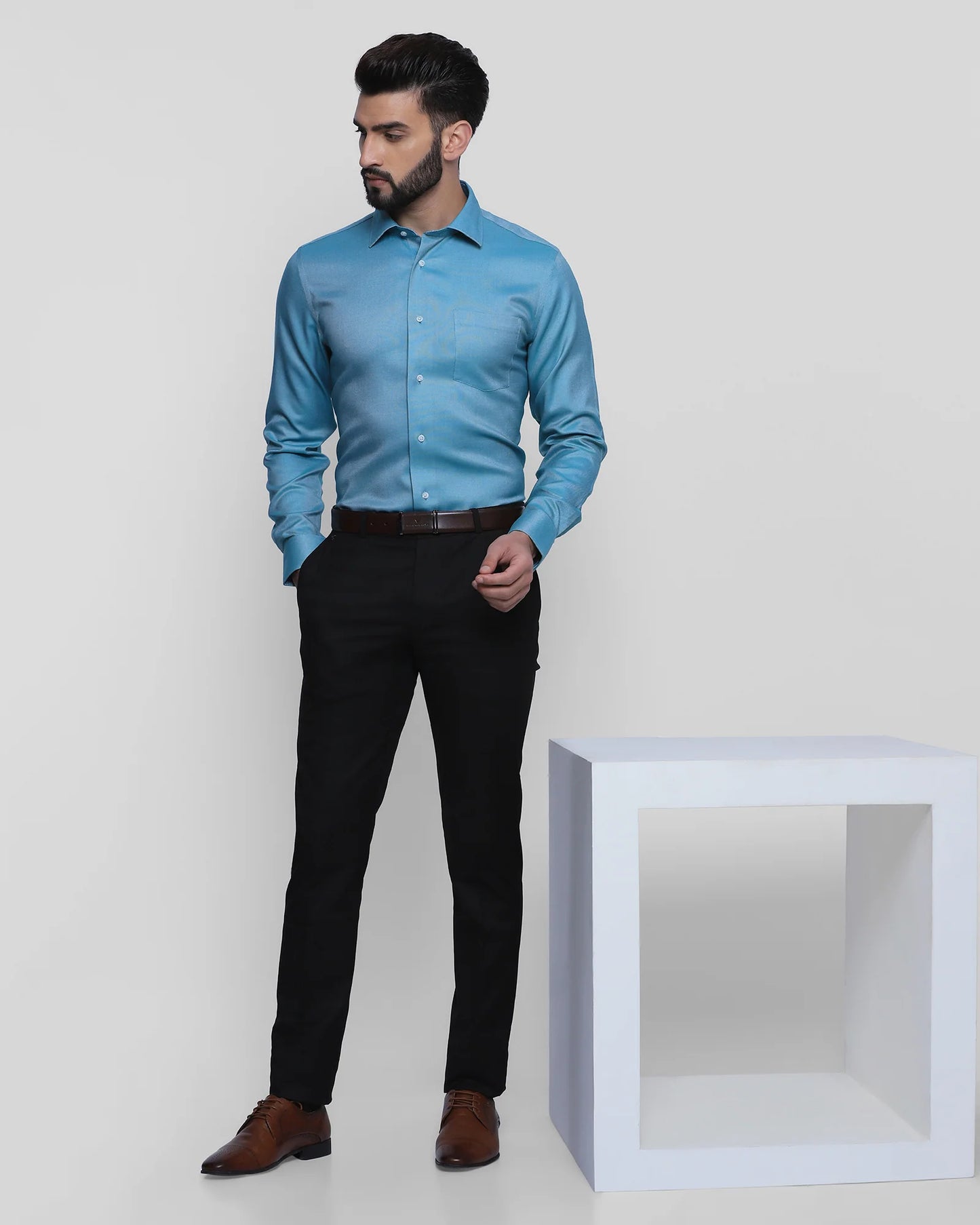 Solid formal shirt in peacock blue
